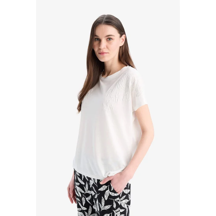 Defacto E0918 Ekru Regular Fit Bisiklet Yaka Basic Düz Kısa Kollu Tişört