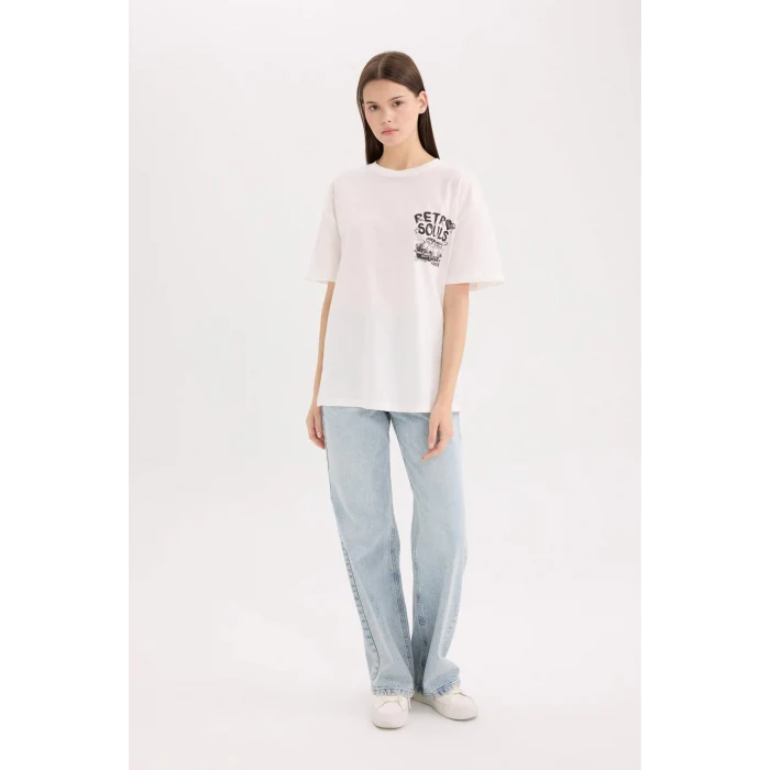 Defacto D9612 Beyaz Oversize Geniş Kalıp Bisiklet Yaka Sırt Baskılı Kısa Kollu Tişört