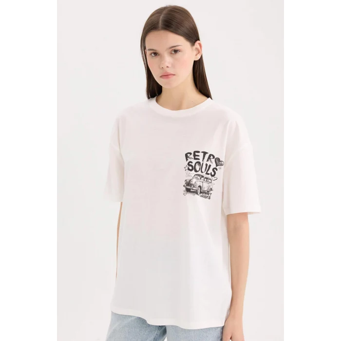 Defacto D9612 Beyaz Oversize Geniş Kalıp Bisiklet Yaka Sırt Baskılı Kısa Kollu Tişört