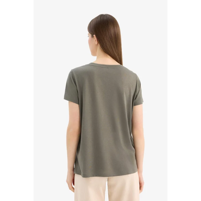 Defacto U3769 Haki Regular Fit V Yaka Cepli Kısa Kollu Tişört