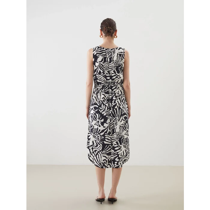 LCWAIKIKI Classic Siyah Bisiklet Yaka Desenli Elbise