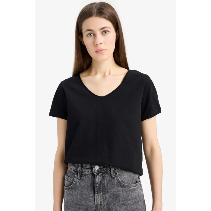 Defacto K1507 Siyah Regular Fit V Yaka Basic Düz Kısa Kollu Siyah Tişört