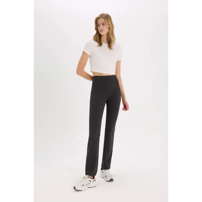 Defacto D7295 Ekru DeFactoFit Crop Bisiklet Yaka Basic Düz Sporcu Kısa Kollu Tişört