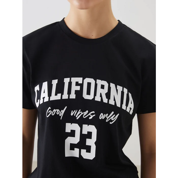 XSIDE Siyah Bisiklet Yaka California Baskılı Kadın Tişört