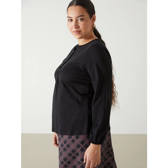 LCW Grace Siyah Bisiklet Yaka Nakışlı Bluz