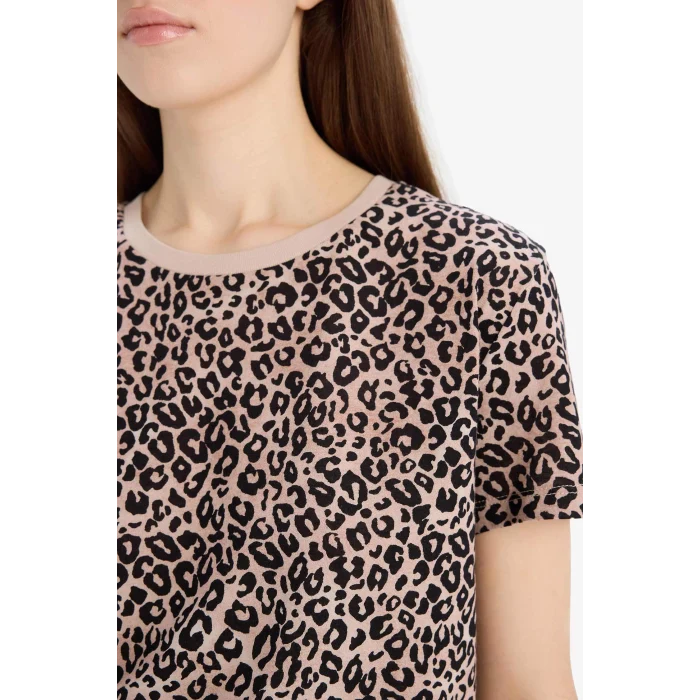 Defacto U1778 Bej Long Fit Bisiklet Yaka Leopar Desenli Penye Kısa Kollu Tişört