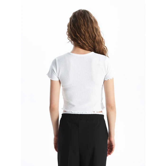 XSIDE Beyaz Bisiklet Yaka Nakışlı Kısa Kollu Kadın Tişört