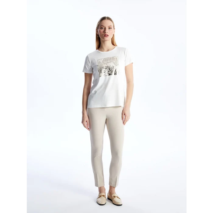 LCWAIKIKI Basic Ekru Bisiklet Yaka Baskılı Kısa Kollu Kadın Tişört