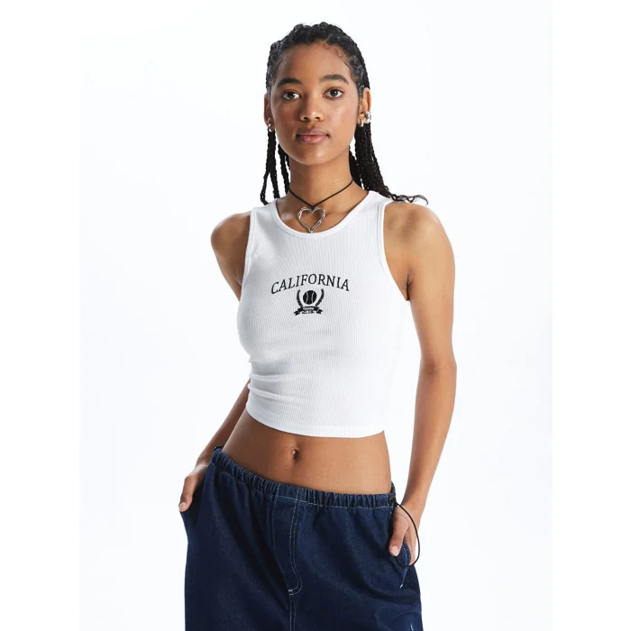 XSIDE ACTIVE Beyaz Bisiklet Yaka Nakışlı Kadın Crop