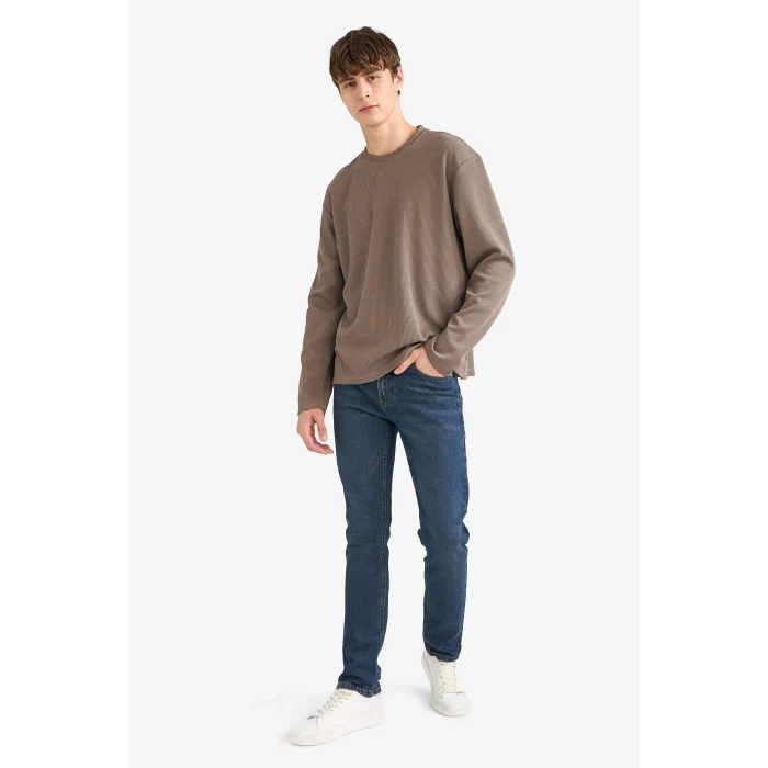 Defacto E8439 Kahve Regular Fit Bisiklet Yaka Triko Görünümlü Uzun Kollu Tişört