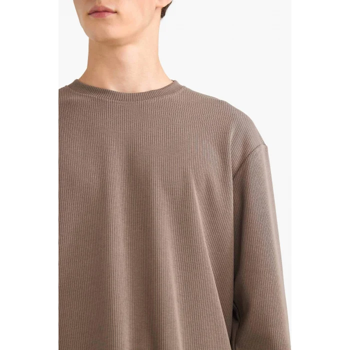 Defacto E8439 Kahve Regular Fit Bisiklet Yaka Triko Görünümlü Uzun Kollu Tişört