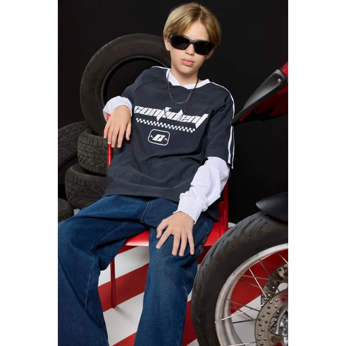 Defacto F1964A8AR222 Antrasit Erkek Çocuk Oversize Geniş Kalıp V Yaka Baskılı Paraşüt Uzun Kollu Tişört