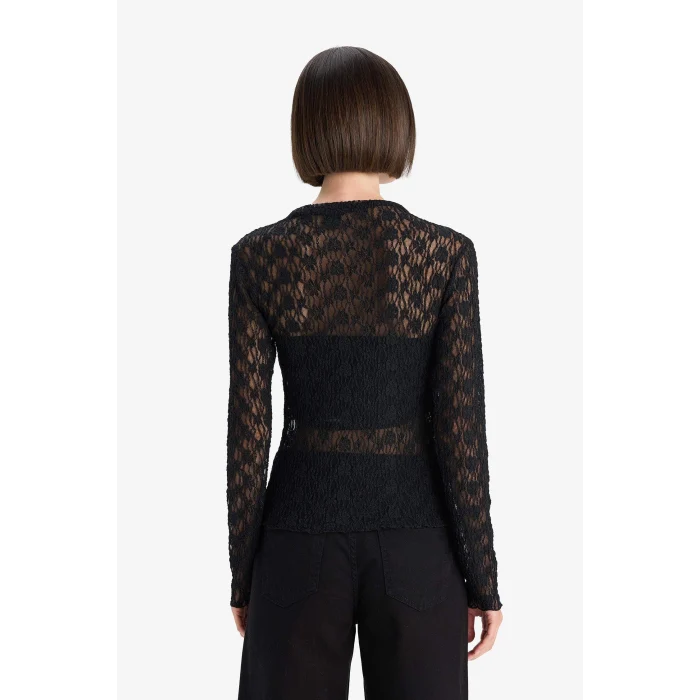 Defacto F8116AXBK81 Siyah Slim Fit Dar Kesim Kayık Yaka Dantel Uzun Kollu Bluz