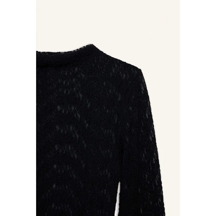 Defacto F8116AXBK81 Siyah Slim Fit Dar Kesim Kayık Yaka Dantel Uzun Kollu Bluz