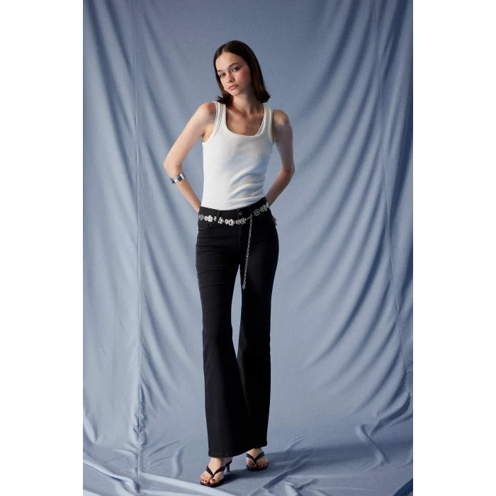 Defacto E9157AXNM40 Siyah Mia Flare Fit Normal Bel İspanyol Paça Uzun Jean Pantolon