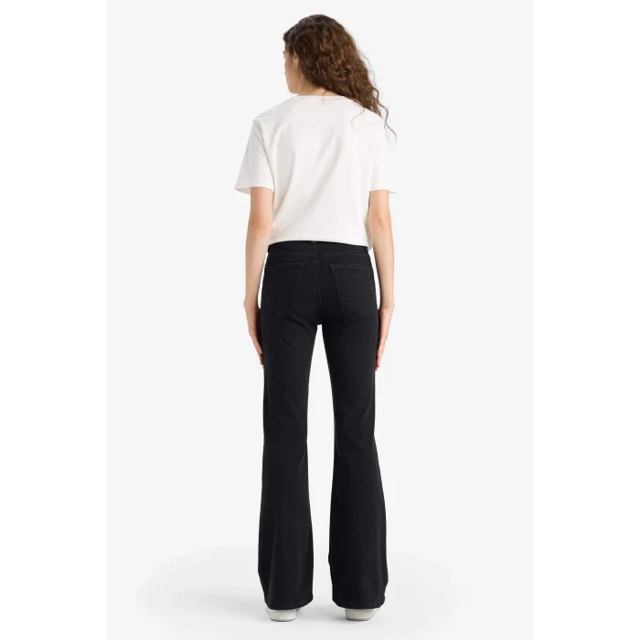 Defacto E9157AXNM40 Siyah Mia Flare Fit Normal Bel İspanyol Paça Uzun Jean Pantolon