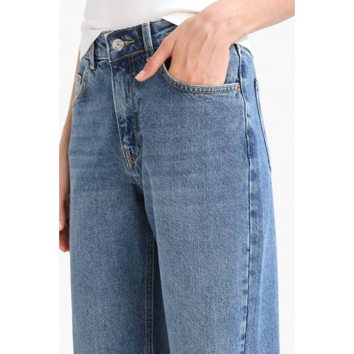 Defacto E9130AXNM28 Mavi Straight Wide Yüksek Bel Düz Paça Uzun Jean Pantolon