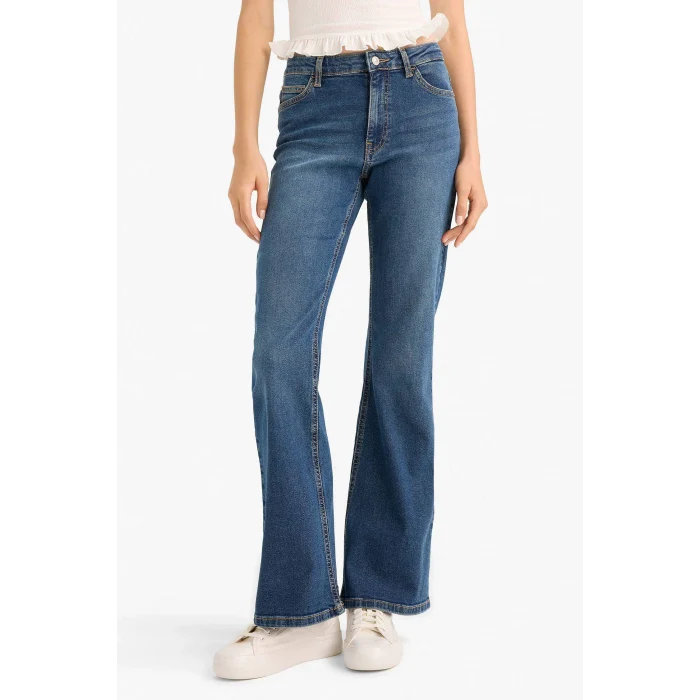 Defacto E9158AXNM34 Mavi Mia Flare Fit Normal Bel İspanyol Paça Uzun Jean Pantolon