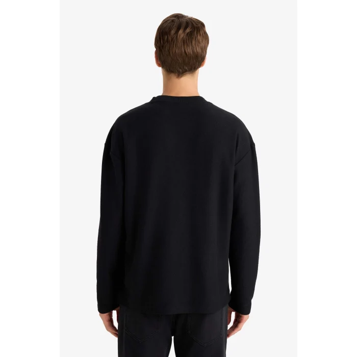 Defacto E8437AXBK81 Siyah Boxy Fit Rahat Kesim Bisiklet Yaka Pamuklu Uzun Kollu Tişört