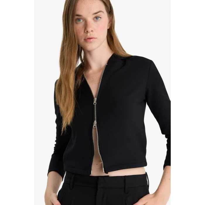 Defacto F7651AXBK81 Siyah Slim Fit Dar Kesim Kapüşonlu Modal Fermuarlı Sweatshirt