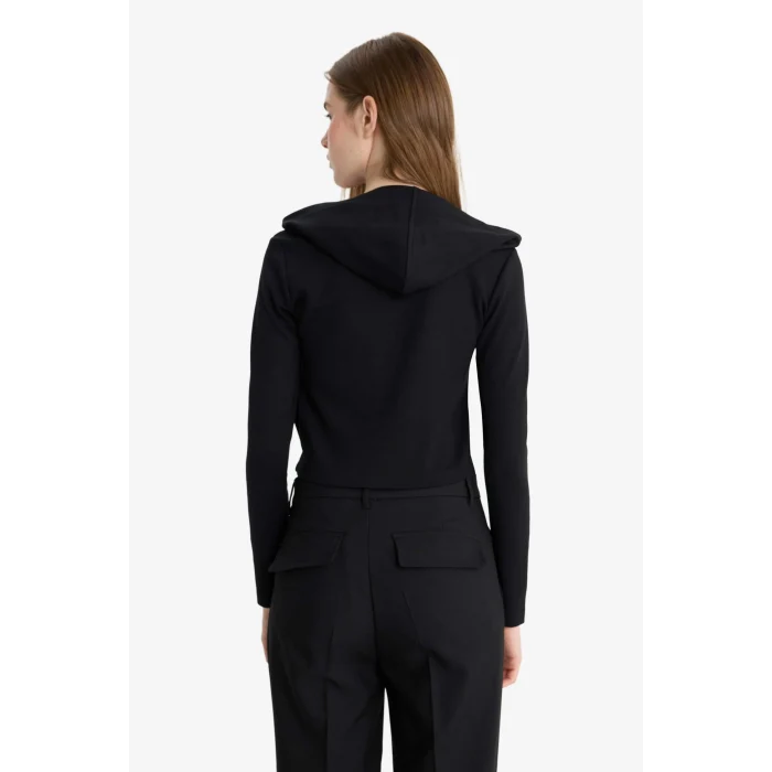 Defacto F7651AXBK81 Siyah Slim Fit Dar Kesim Kapüşonlu Modal Fermuarlı Sweatshirt