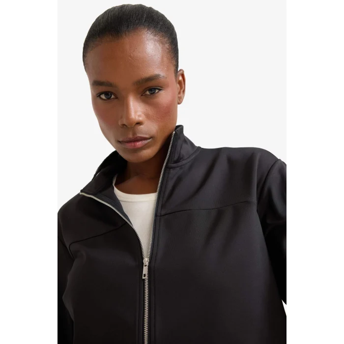 Defacto E8981AXBK81 Siyah DeFactoFit Standart Fit Dik Yaka Esnek Kumaş İçi Yumuşak Tüylü Fermuarlı Sweatshirt