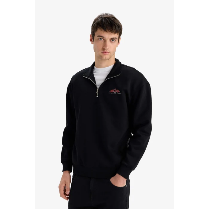 Defacto E9338AXBK81 Siyah House Of The Dragon Boxy Fit Dik Yaka Fermuarlı Sırt Baskılı Sweatshirt