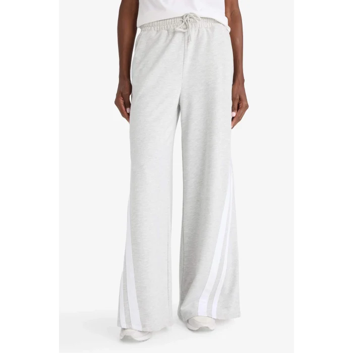 Defacto E7719AXGR93 Gri DeFactoFit Wide Leg Geniş Paça Şeritli Standart Boy Sporcu Pantolon