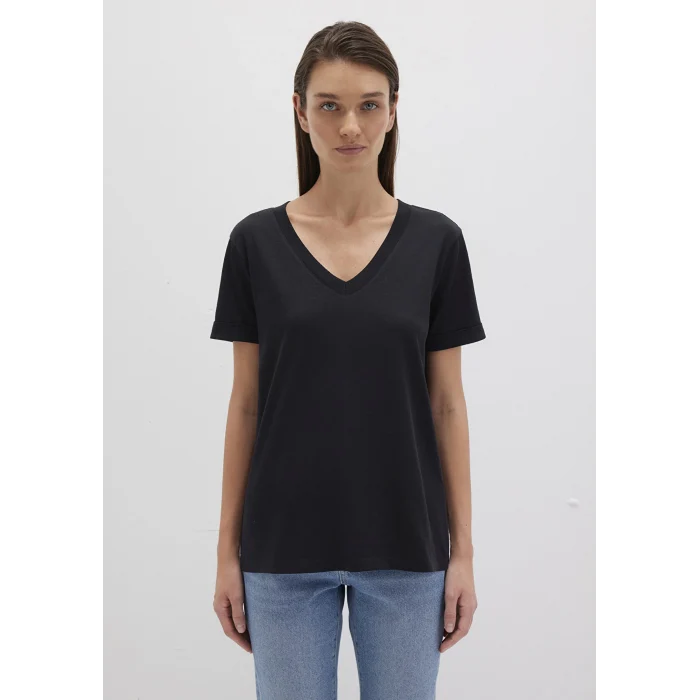 Mavi 166248-900 V Yaka Siyah Basic Tişört