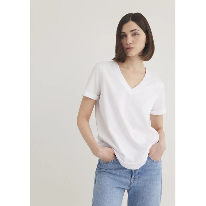 Mavi 166248-620 V Yaka Beyaz Basic Tişört