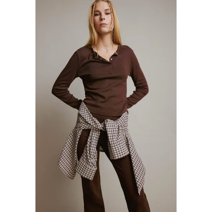 Defacto E7680AXBN539 Kahve Coool Fitted Düğmeli Yaka Ribana Uzun Kollu Tişört