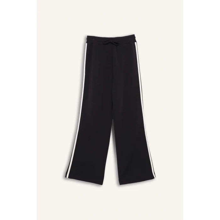 Defacto D1458AXBK81 Siyah DeFactoFit Wide Leg Geniş Paça Cepli Standart Boy Modal Soft Touch Pantolon