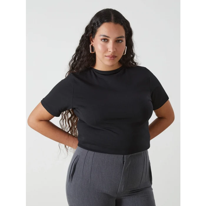 LCWAIKIKI Basic Siyah Bisiklet Yaka Düz Kısa Kollu Kadın Tişört