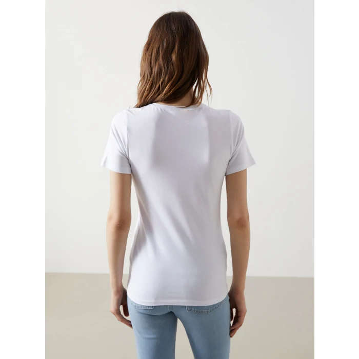LCWAIKIKI Basic Beyaz Bisiklet Yaka Kadın Tişört