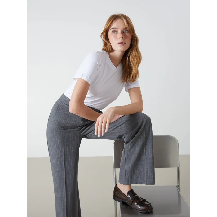 XSIDE Beyaz Bisiklet Yaka Kadın Tişört