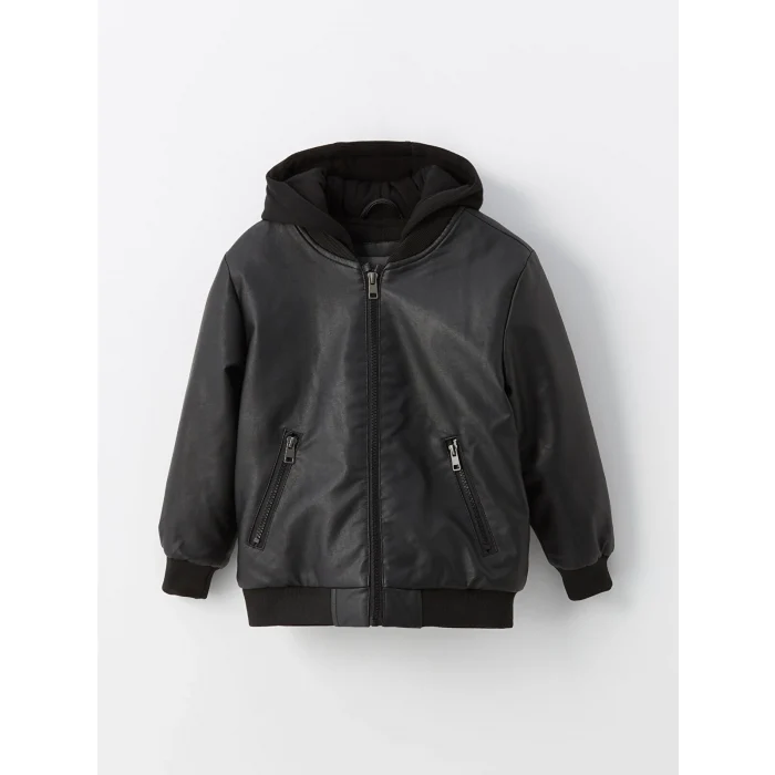 LCW Kids Siyah Kapüşonlu Deri Görünümlü Erkek Çocuk Mont