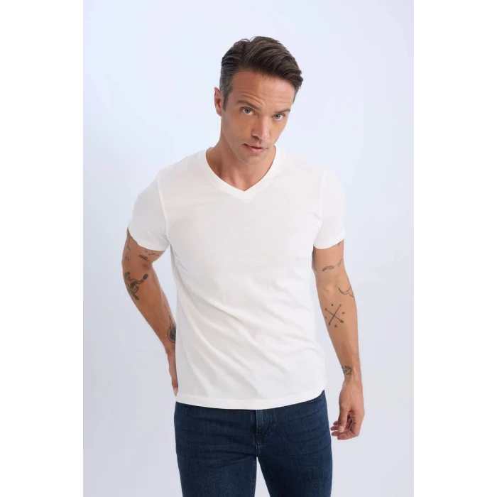 Defacto D7938 Beyaz %100 Pamuk Regular Fit V Yaka Pamuklu Basic Düz Kısa Kollu Tişört