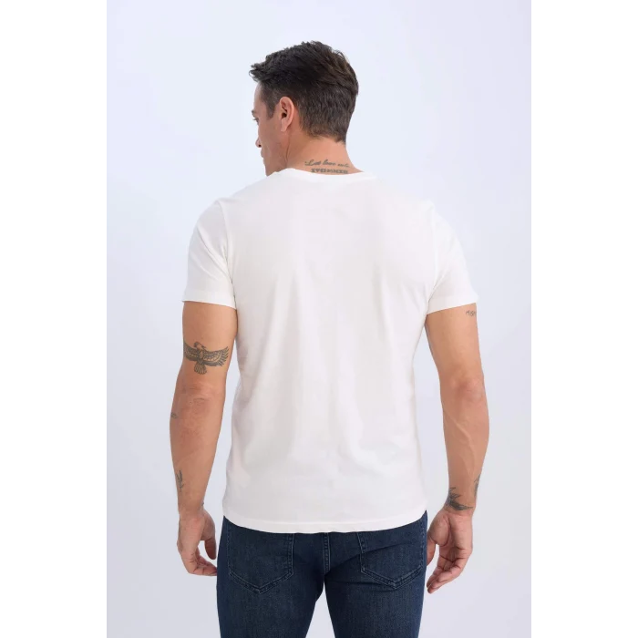 Defacto D7938 Beyaz %100 Pamuk Regular Fit V Yaka Pamuklu Basic Düz Kısa Kollu Tişört