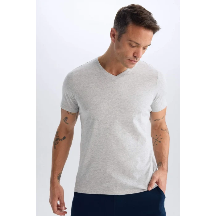 Defacto D7938 Gri %100 Pamuk Regular Fit V Yaka Pamuklu Basic Düz Kısa Kollu Tişört
