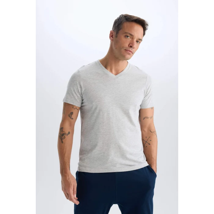 Defacto D7938 Gri %100 Pamuk Regular Fit V Yaka Pamuklu Basic Düz Kısa Kollu Tişört