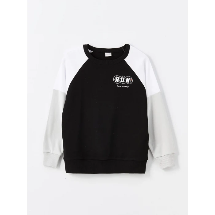 LCW Kids Siyah Bisiklet Yaka Baskılı Erkek Çocuk Tişört