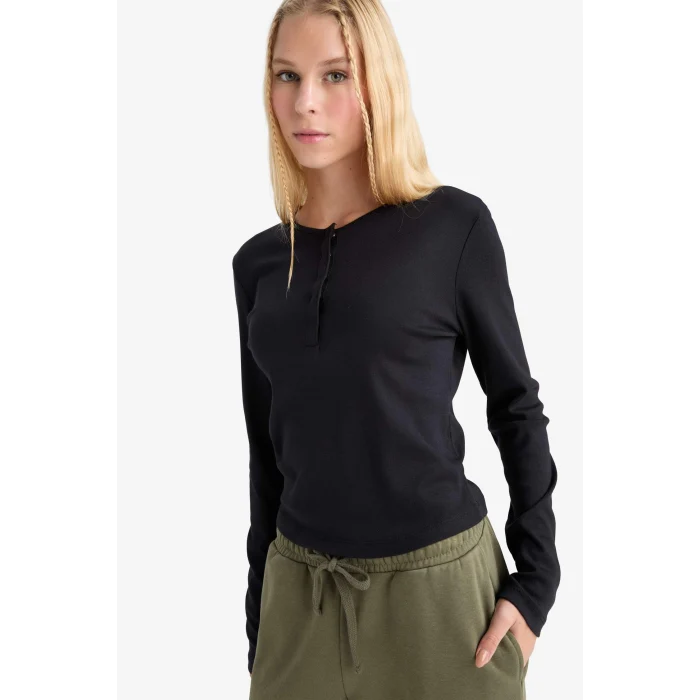 Defacto E7680AXBK81 Siyah Coool Fitted Düğmeli Yaka Ribana Uzun Kollu Tişört