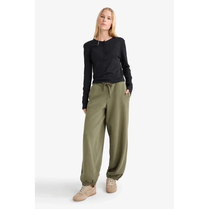 Defacto E7680AXBK81 Siyah Coool Fitted Düğmeli Yaka Ribana Uzun Kollu Tişört