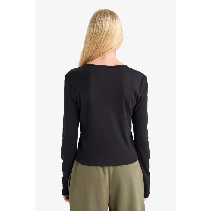 Defacto E7680AXBK81 Siyah Coool Fitted Düğmeli Yaka Ribana Uzun Kollu Tişört