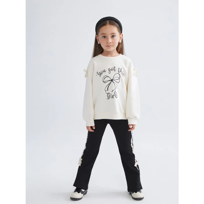 LCW Kids Ekru Bisiklet Yaka Fiyonk Nakışlı Uzun Kollu Kız Çocuk Sweatshirt ve Tayt
