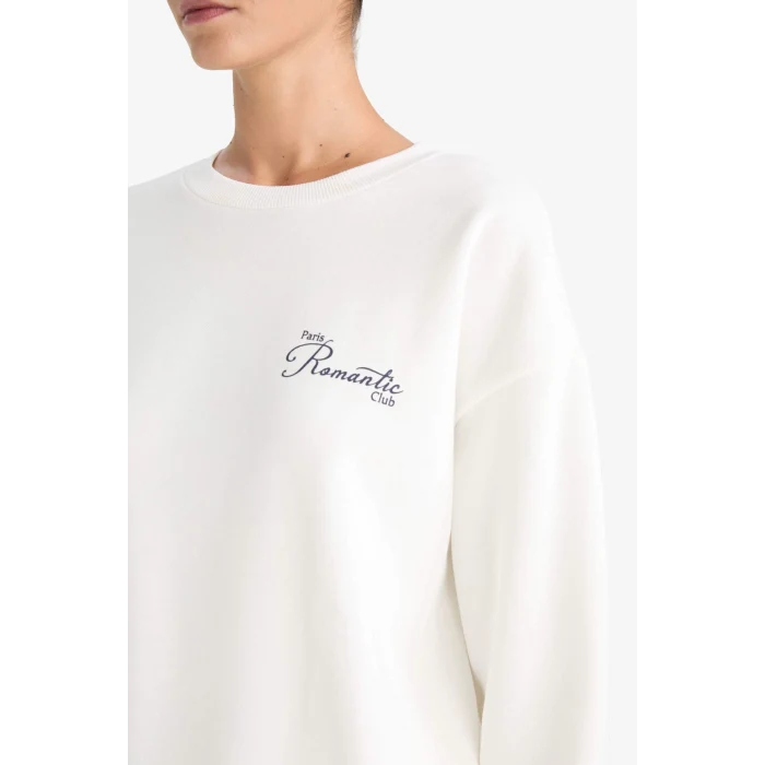 Defacto F7881AXER105 Ekru Oversize Geniş Kalıp Bisiklet Yaka Baskılı Kalın Sweatshirt