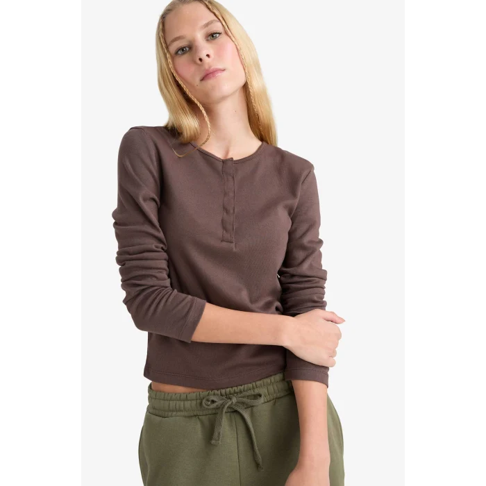 Defacto E7680AXBN539 Kahve Coool Fitted Düğmeli Yaka Ribana Uzun Kollu Tişört