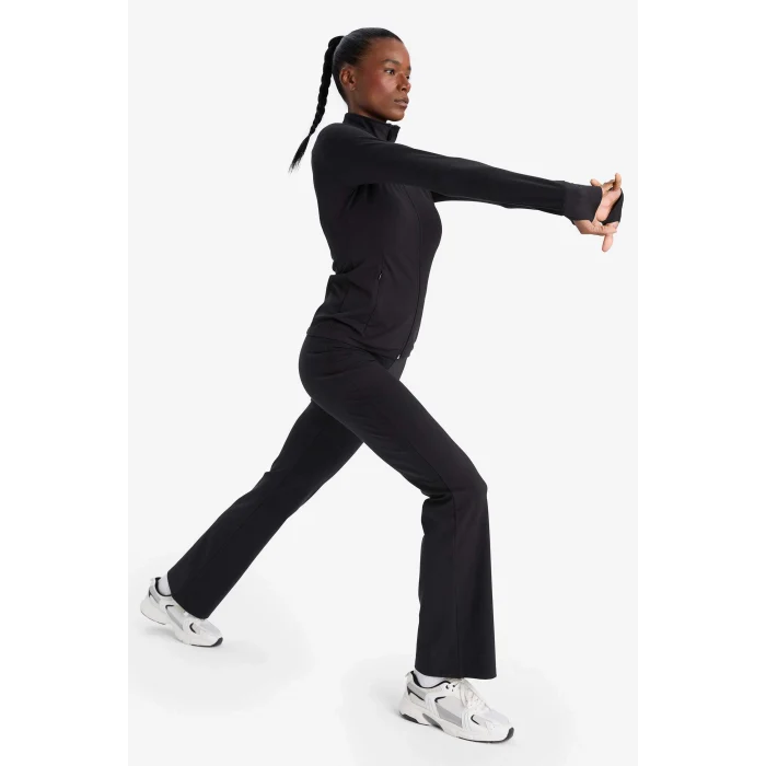 Defacto B3988 Siyah DeFactoFit Flare Fit Toparlayıcı Yüksek Bel İspanyol Paça Soft Touch Sporcu Pantolon