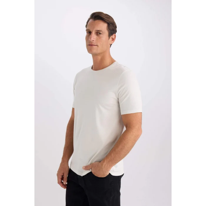 Defacto M6606 Ekru Slim Fit Dar Kesim Bisiklet Yaka Modal Karışımlı Pamuklu Basic Düz Kısa Kollu Tişört