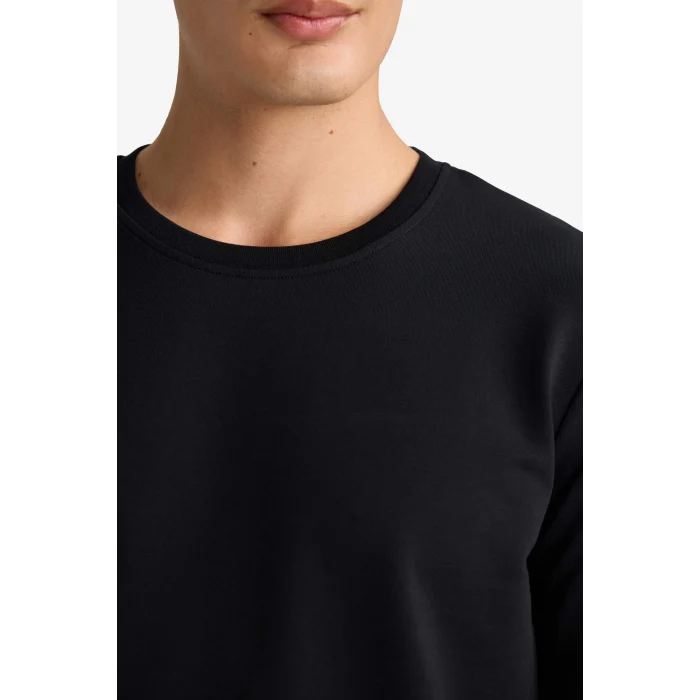 Defacto F3646AXBK81 Siyah Slim Fit Dar Kesim Bisiklet Yaka Uzun Kollu Tişört